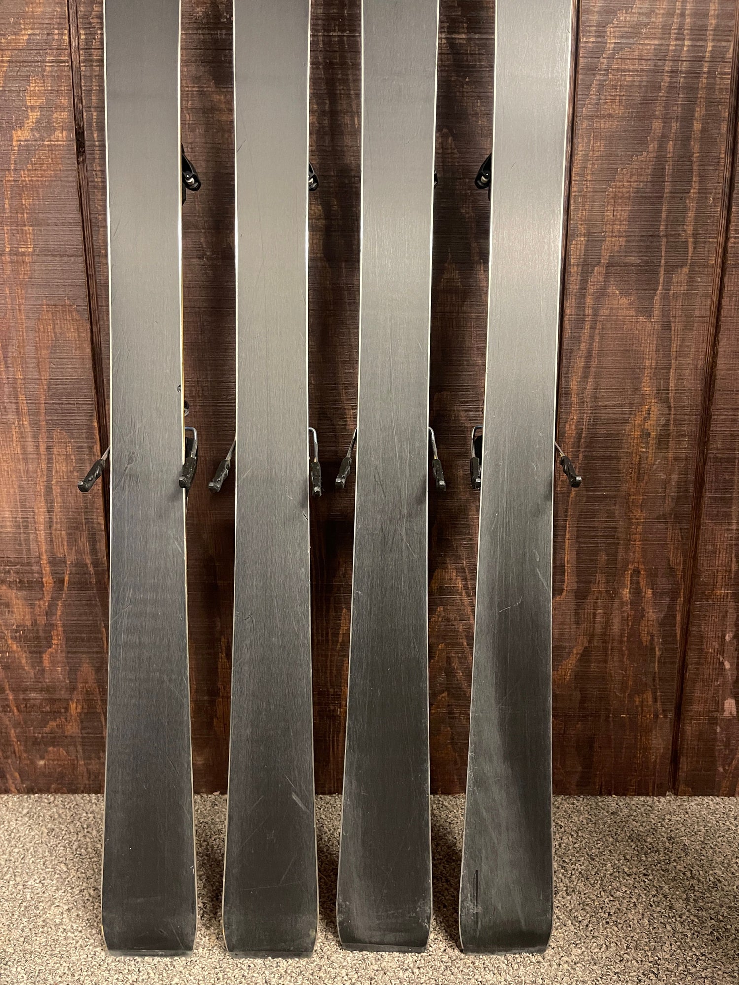 2023 Atomic Redster Q5 Skis w/ Bindings - USED