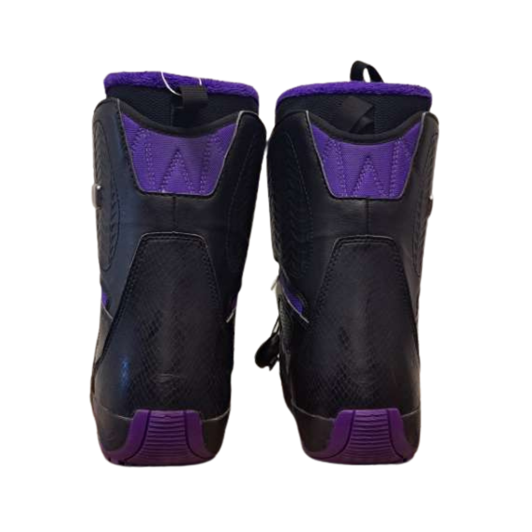 Used Salomon Pearl Speed Lace Snowboard Boots. Womens size 6 FINAL SALE