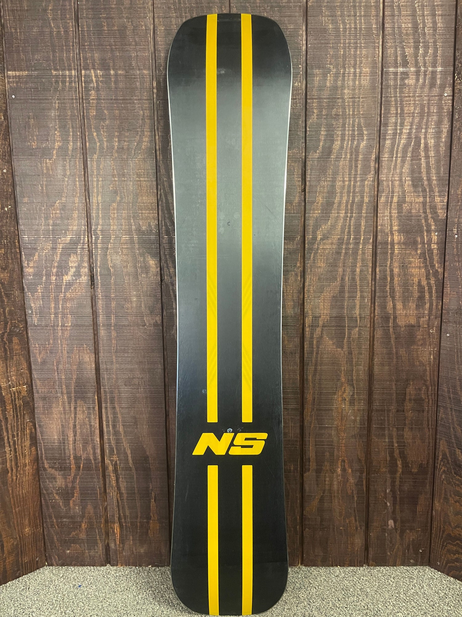 Used 2025 Never Summer Proto FR Snowboard 165cm WIDE