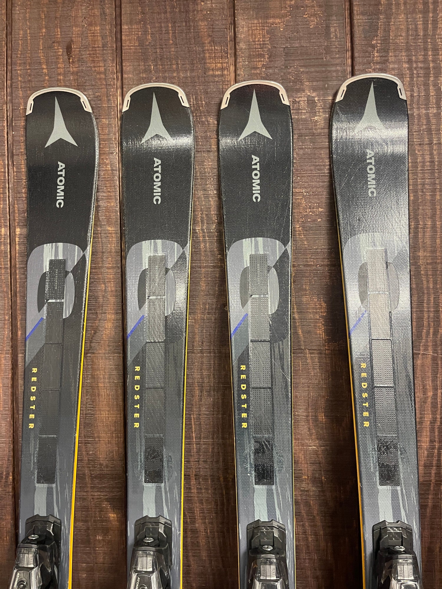 2023 Atomic Redster Q7.8 + M12 Bindings