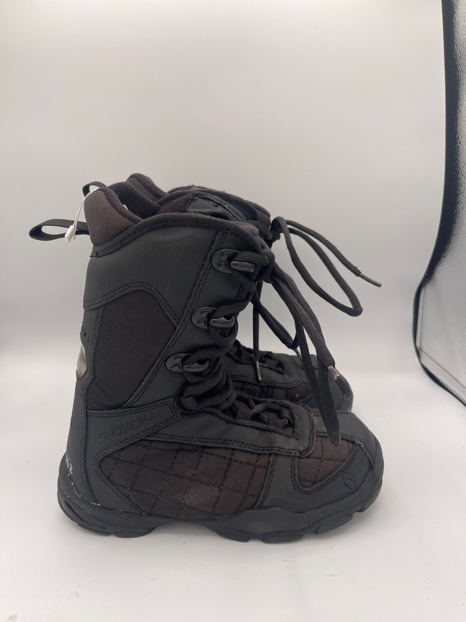 Snowjam Snowboard Boots, Size 6 Kids SOLD AS IS NO REFUNDS OR EXCHANGES