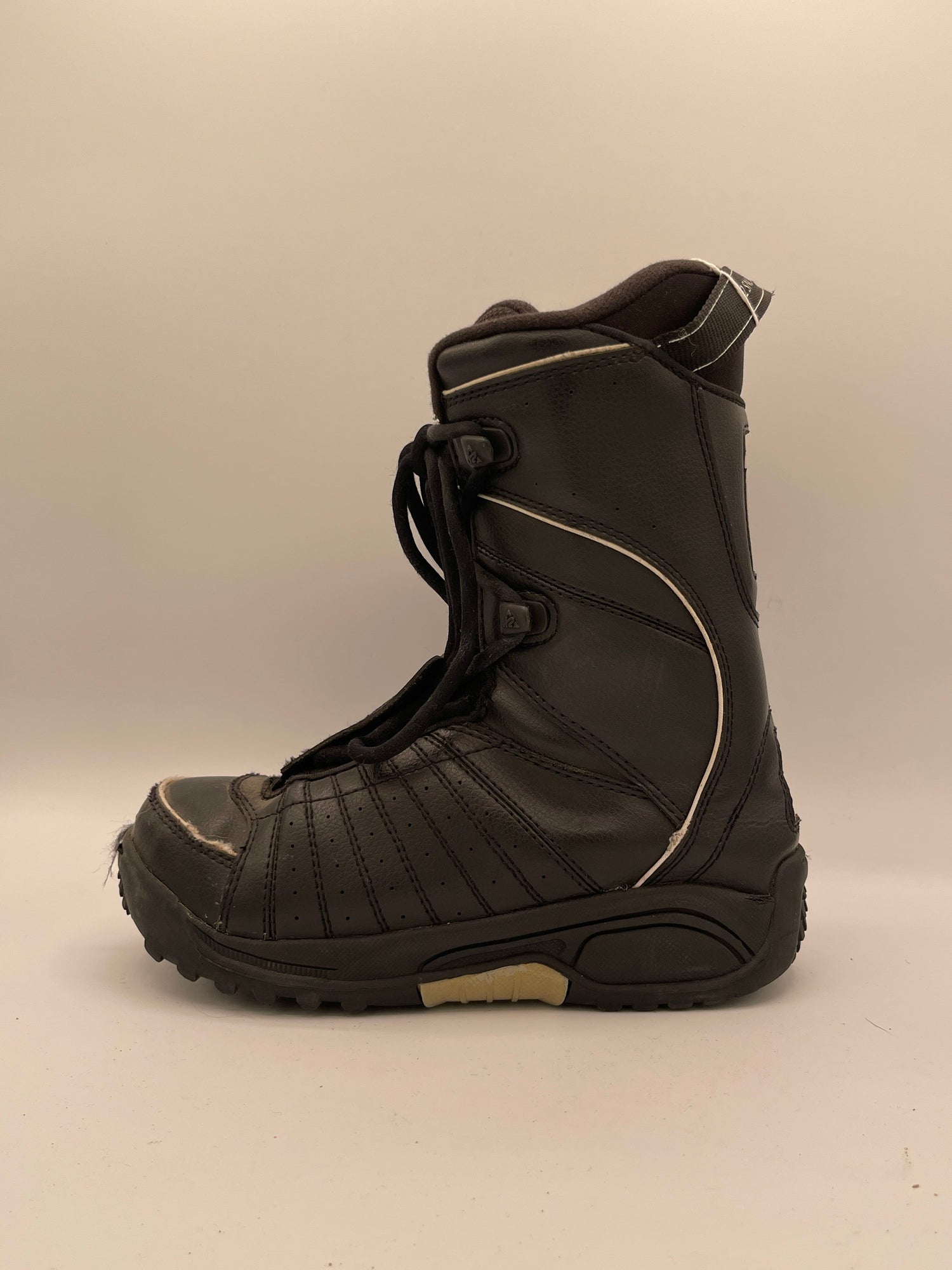 K2 Mini Pro Snowboard Boots, Kids Size 4, SOLD AS IS
