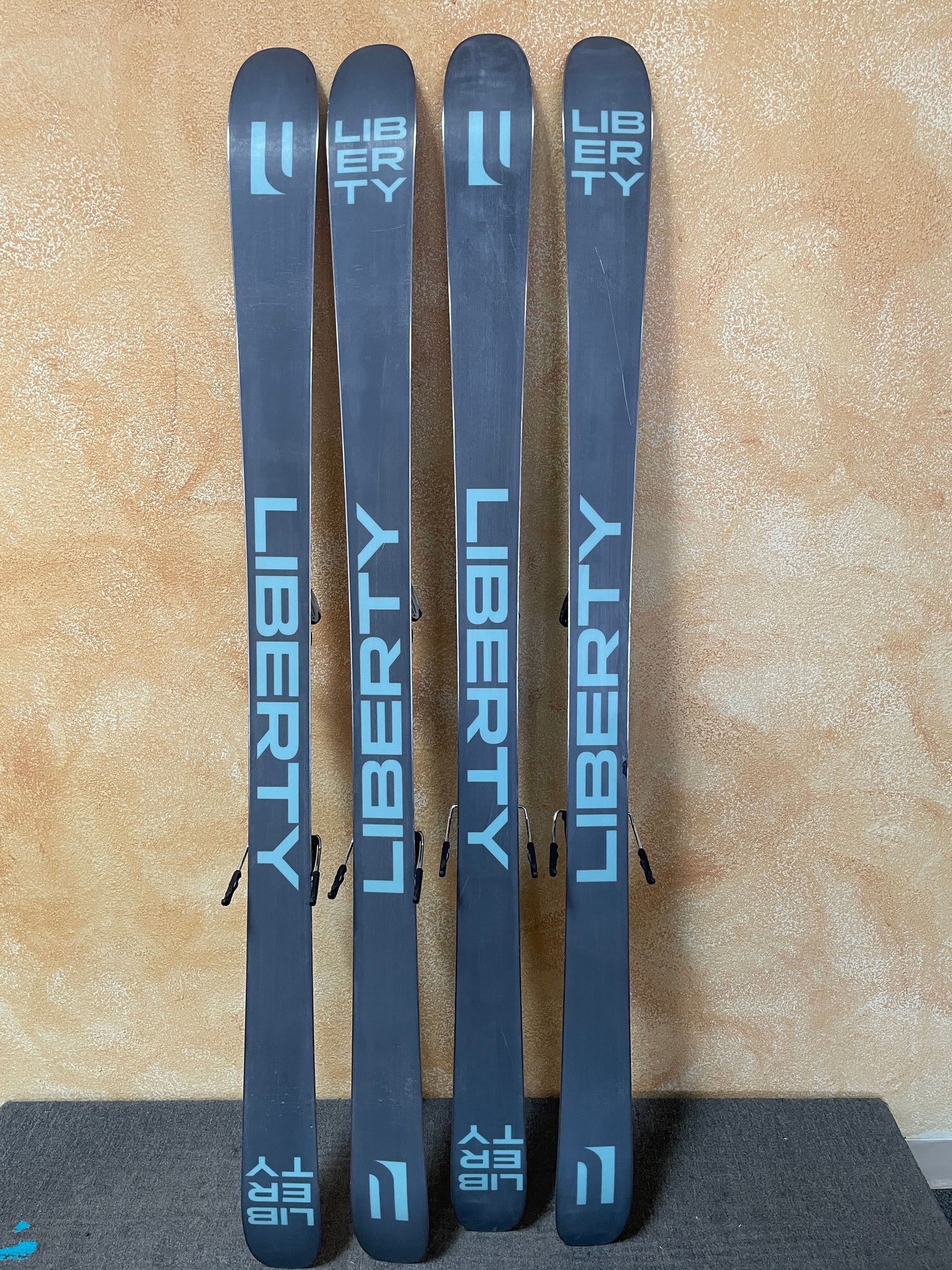 Used 2024 Liberty Scope 84 Skis + Strive 11 GW Bindings 168cm