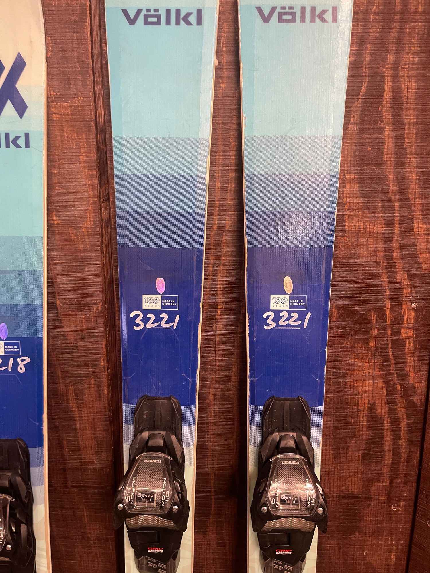 2023 Volkl Blaze 94 W Skis + Squire 11 Bindings