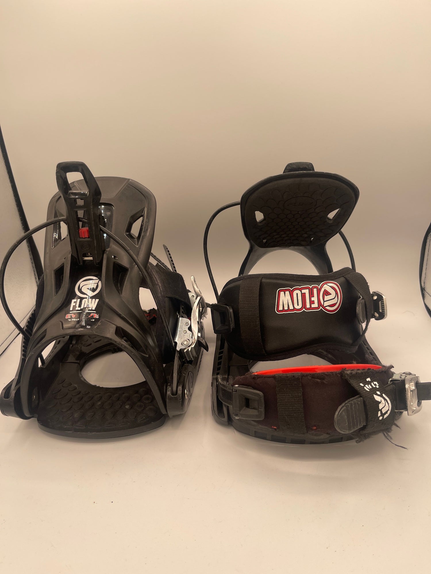 Flow Evolve Snowboard Bindings Used