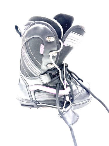 Vans Mantra Snowboard Boots - Used - Image 2
