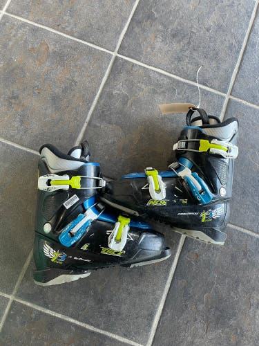 Used Nordica FireArrow T3 Kids Ski Boots (Final Sale)