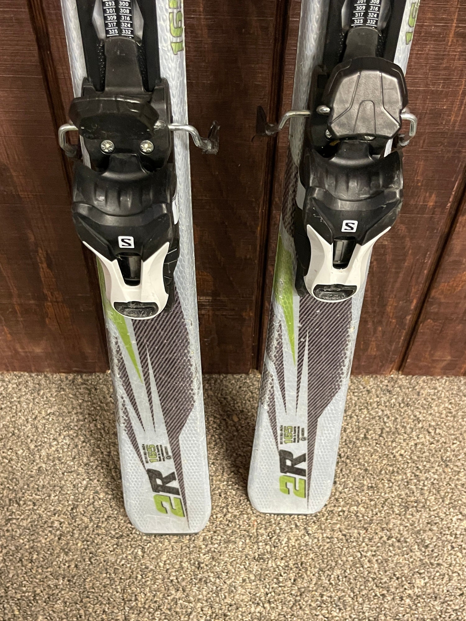 Atomic 2R Skis + Demo Bindings