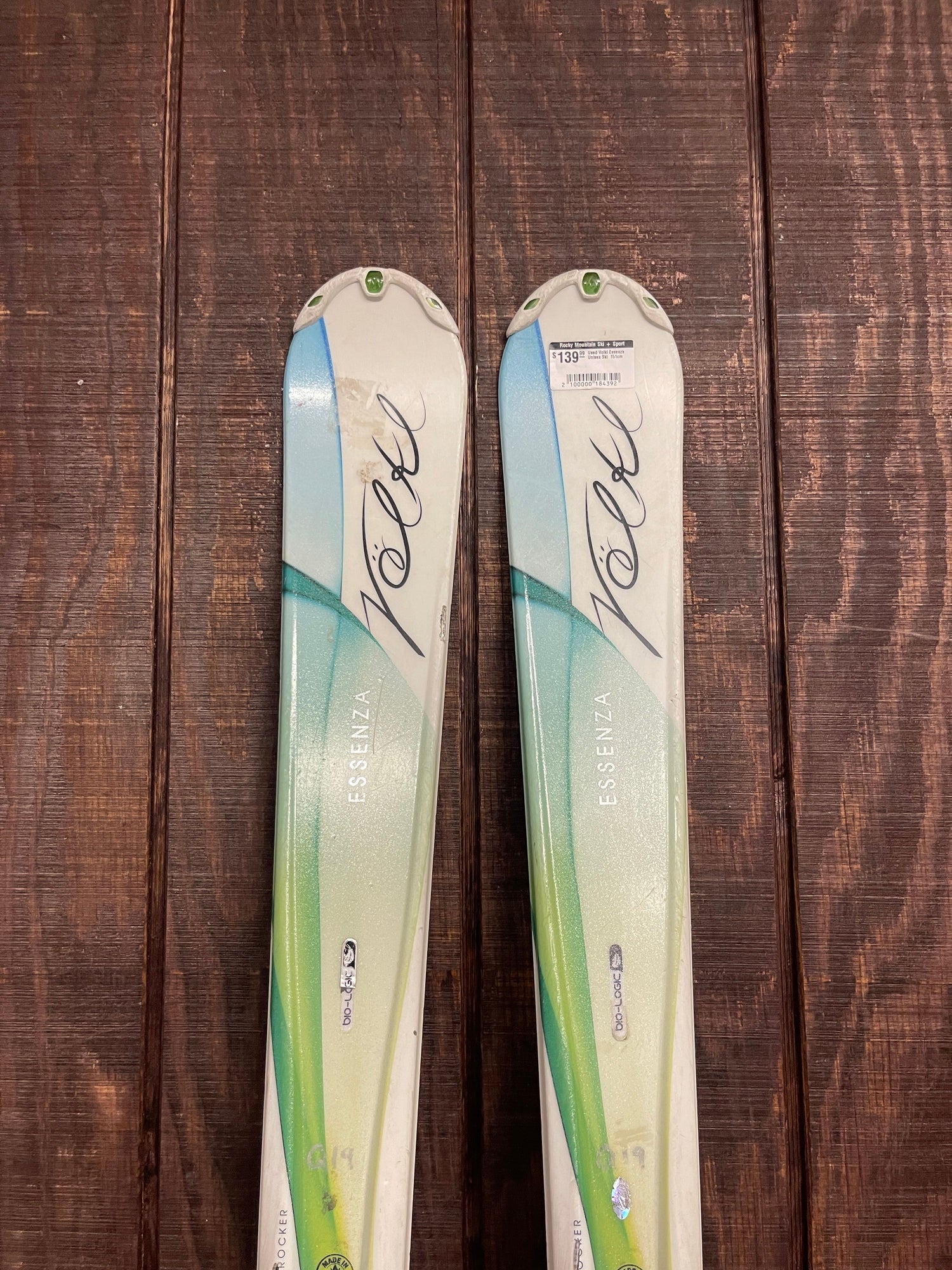 Used Volkl Essenza Unisex Ski, 151cm