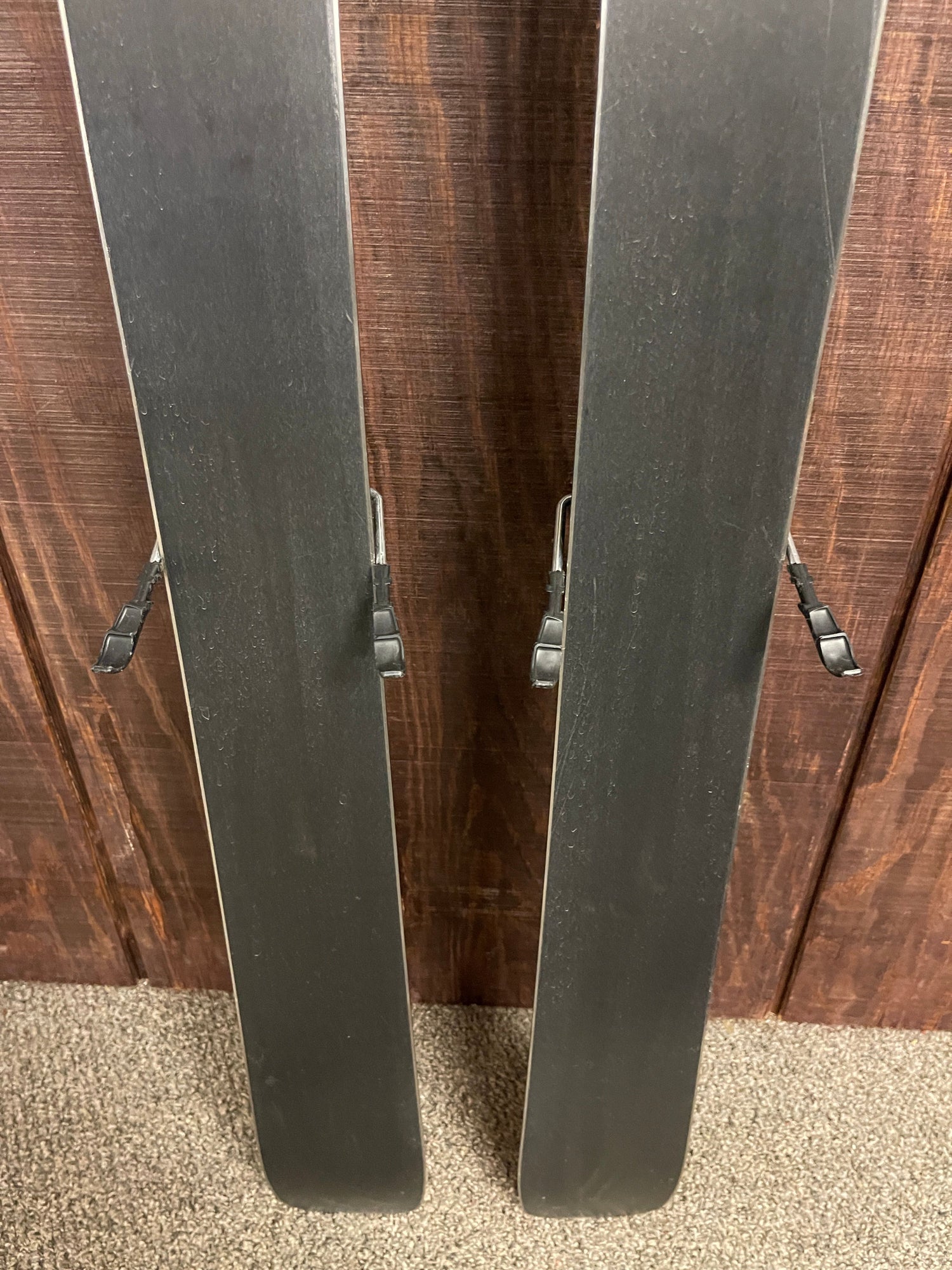 2025 Volkl Mantra 102 Skis + TCX Bindings