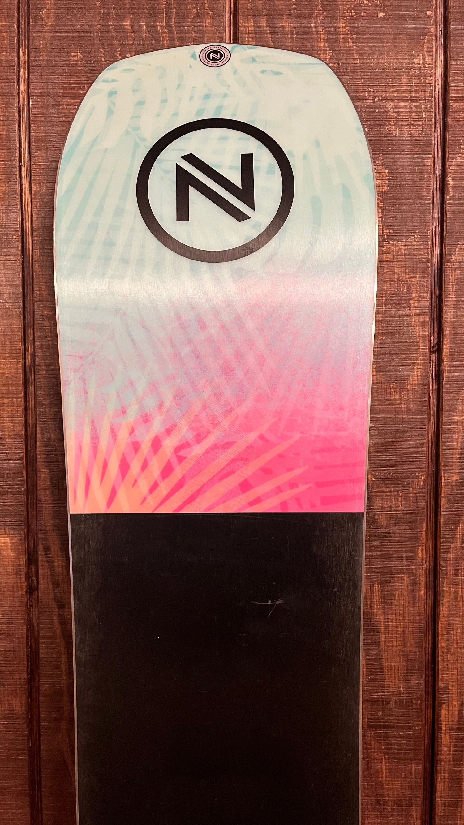 Used 2025 Womens Nidecker Venus Snowboard 147cm