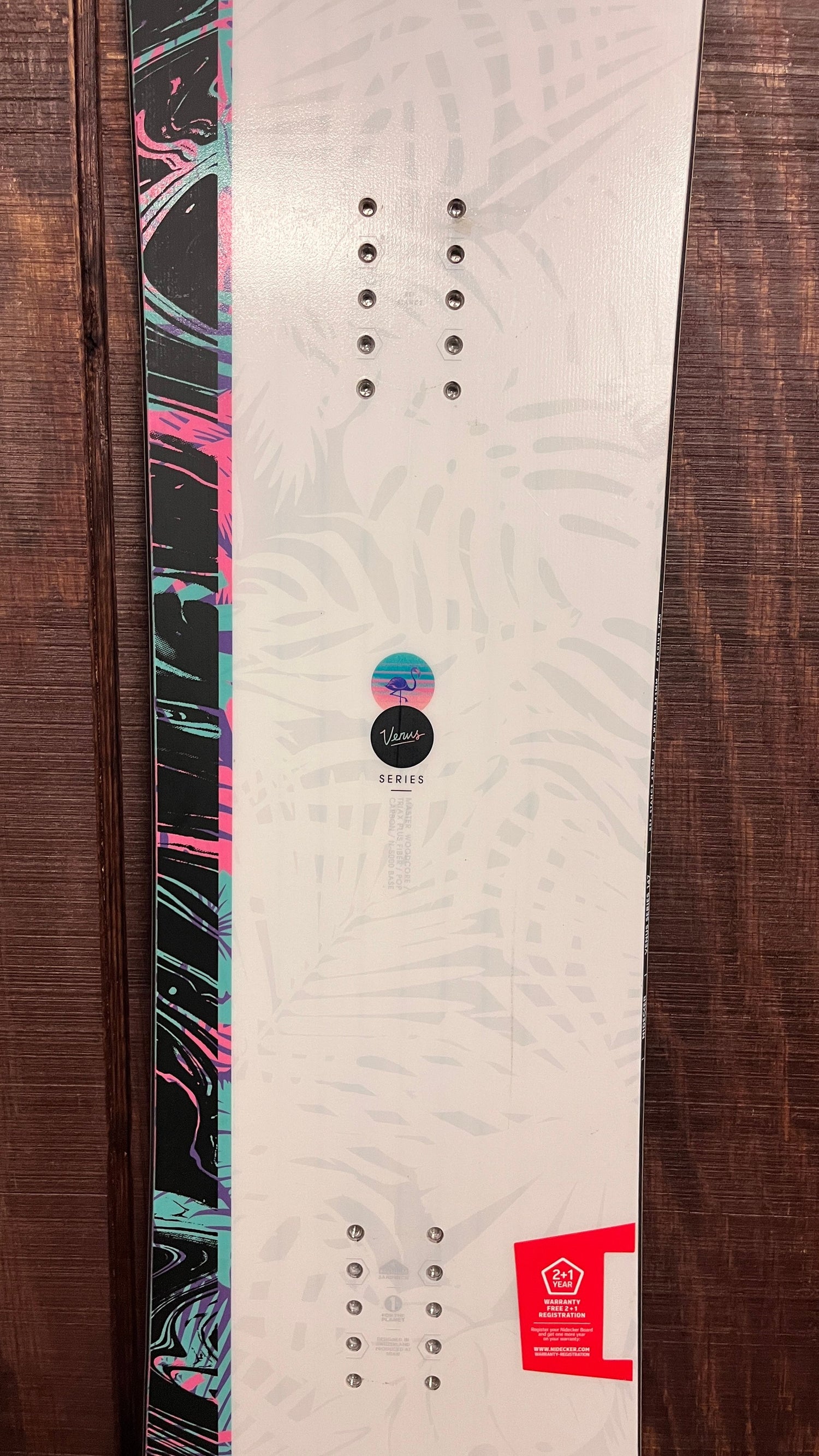 Used 2025 Womens Nidecker Venus Snowboard 147cm