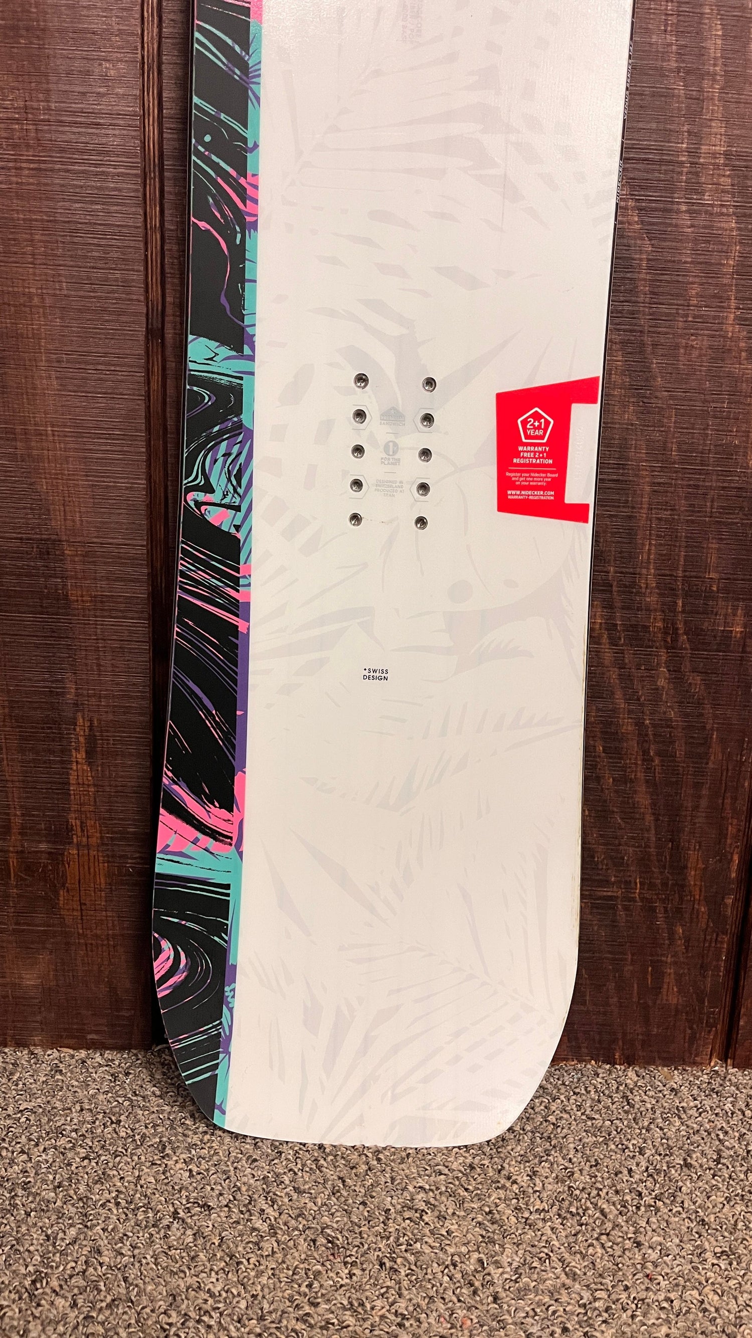Used 2025 Womens Nidecker Venus Snowboard 147cm