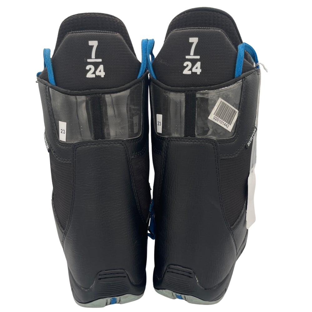 Burton Women's Progression Lace Snowboard Boots - Used - Image 2
