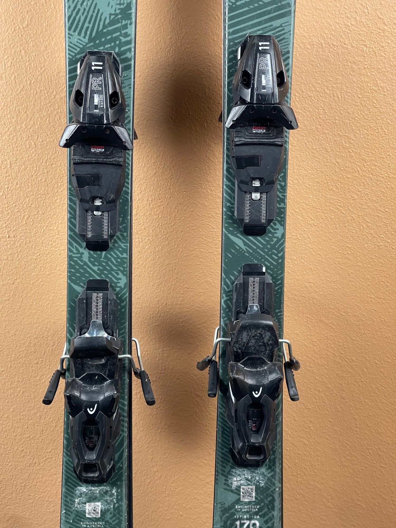 Used 2025 Head Kore 85 X Skis + PR11 Bindings