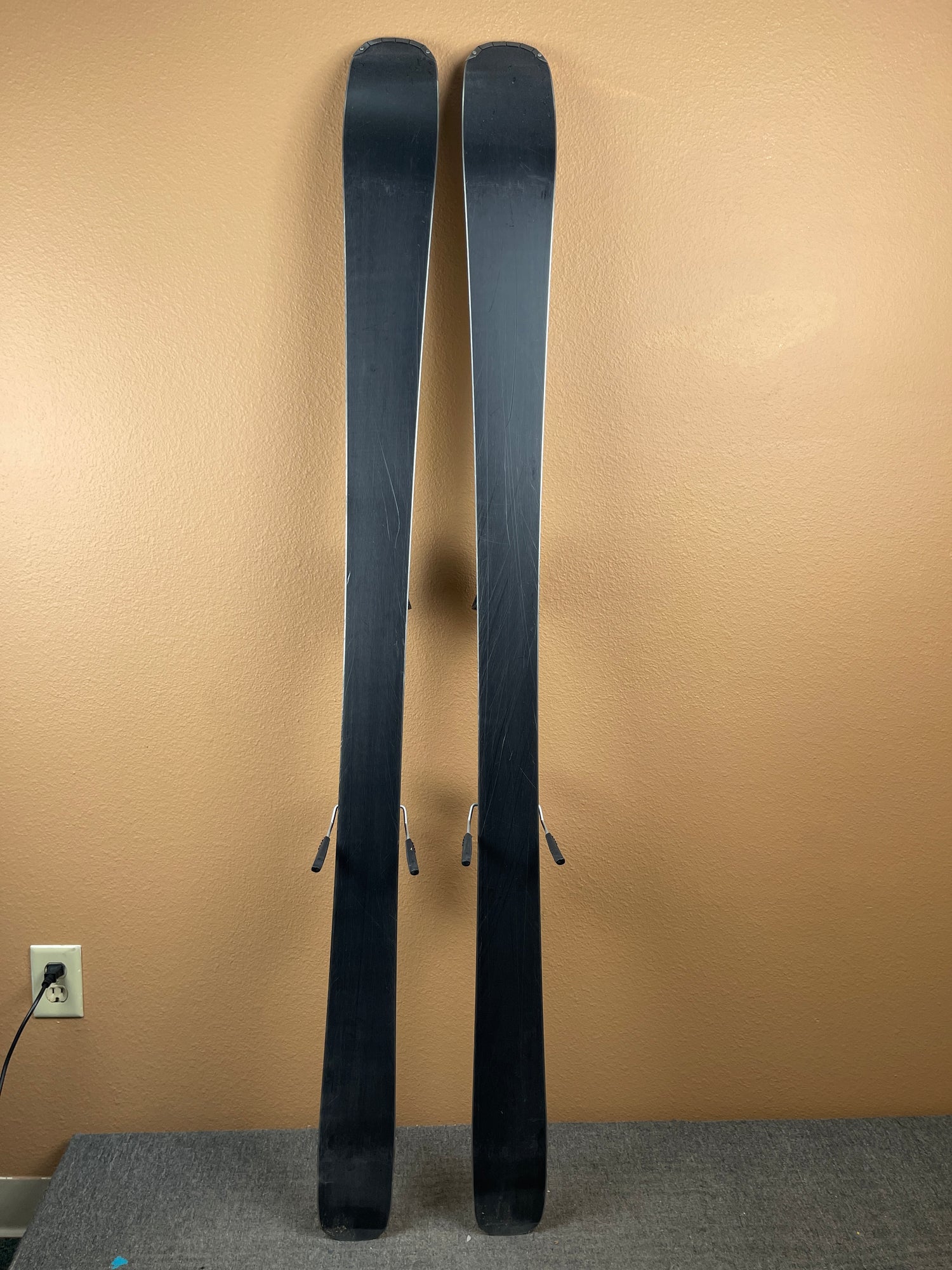 Used 2025 Head Kore 85 X Skis + PR11 Bindings