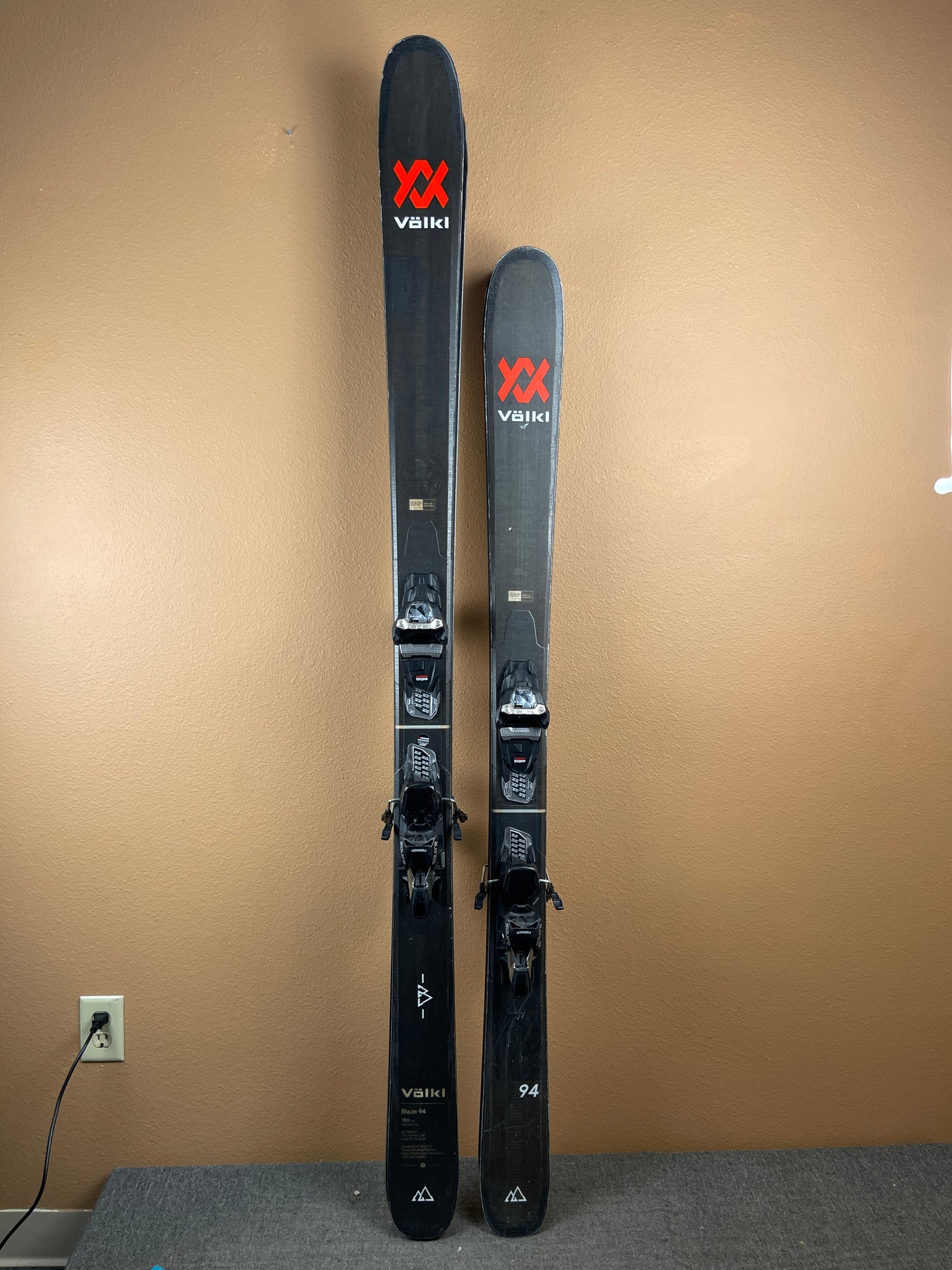 Used 2022 Volkl Blaze 94 + Marker Squire 11 Bindings