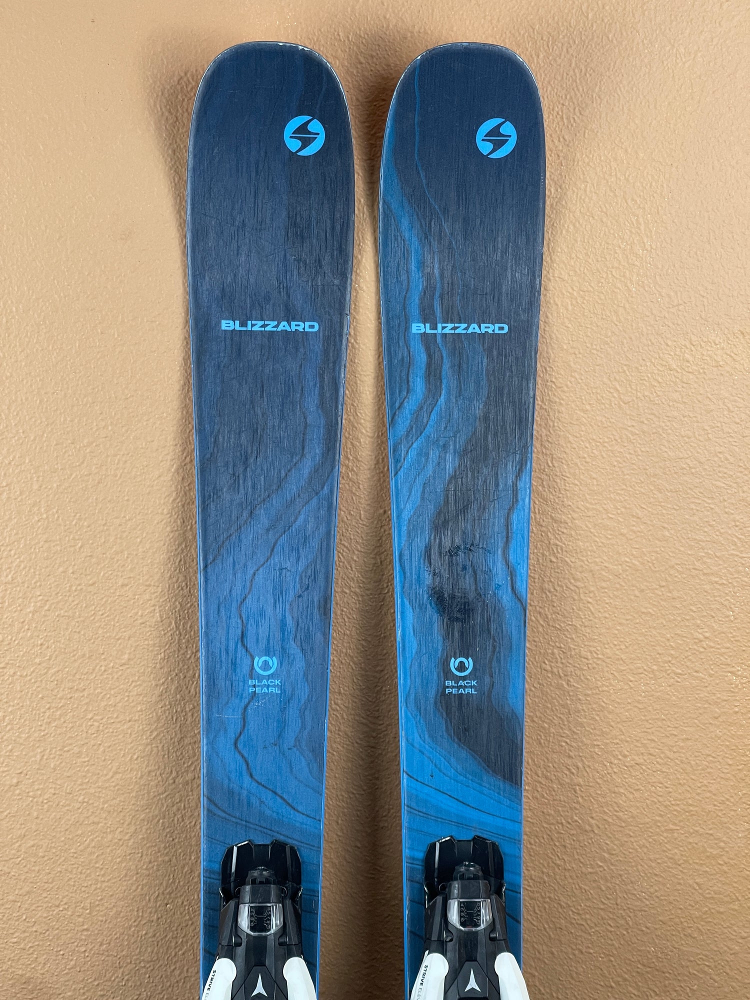 Used 2024 Blizzard Black Pearl 88