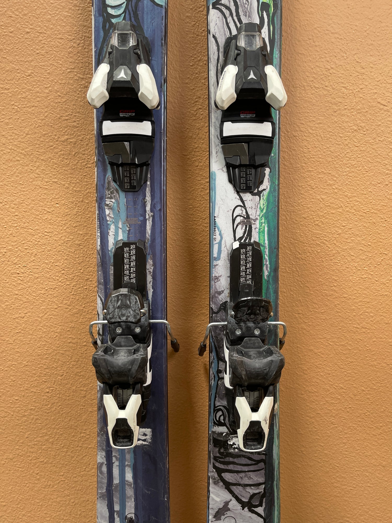 Used 2024 Atomic Bent Chetler 100 Skis + Strive Bindings