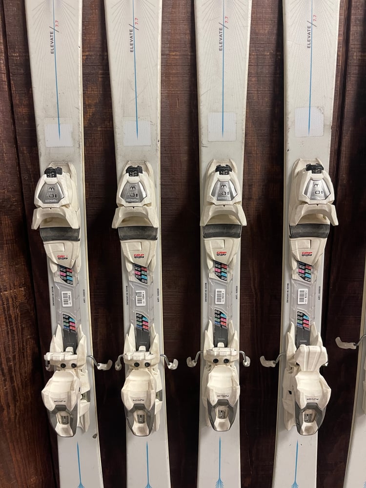 Blizzard Elevate 7.7 w/ Bindings