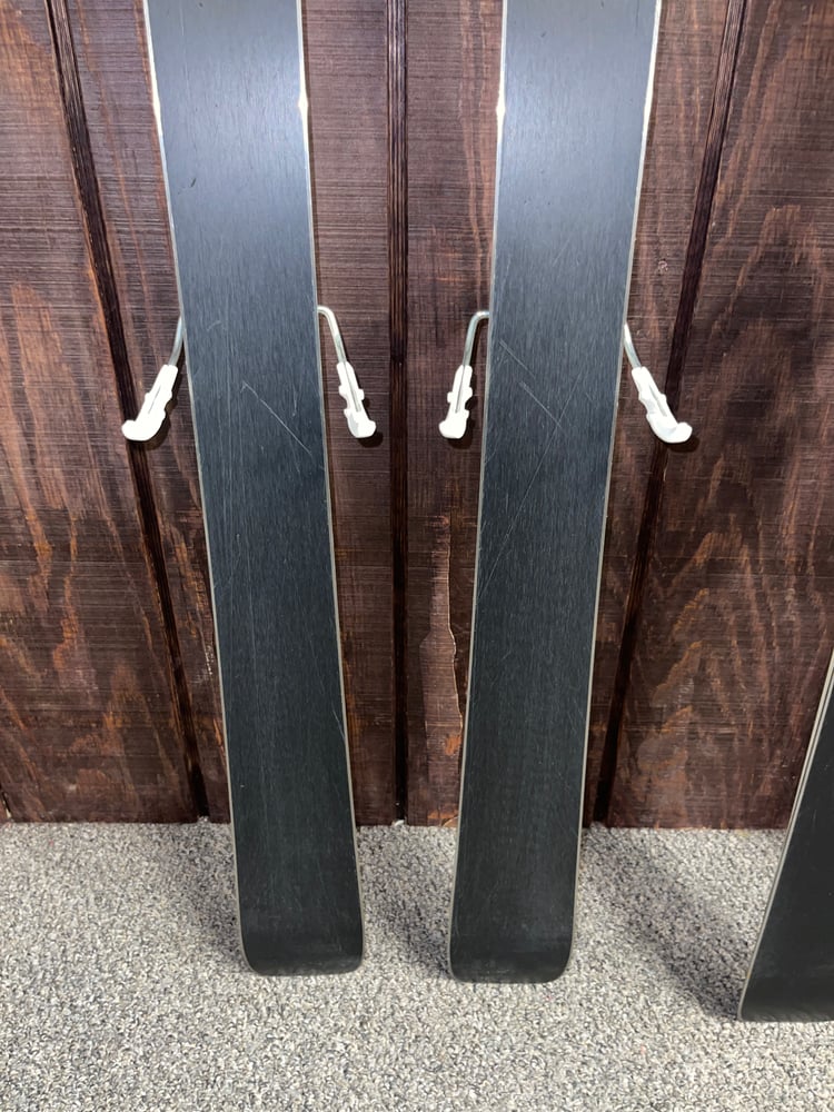 Blizzard Elevate 7.7 w/ Bindings - Cheetah Print