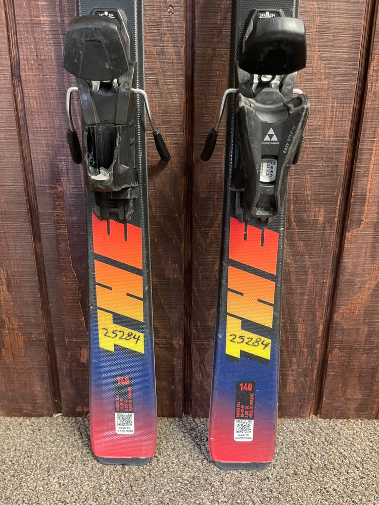 Fischer The Curv Kids Ski w/Bindings - USED