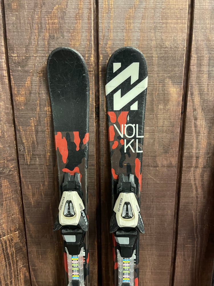Volkl Ledge Twin Tip Kids Ski w/Bindings - USED