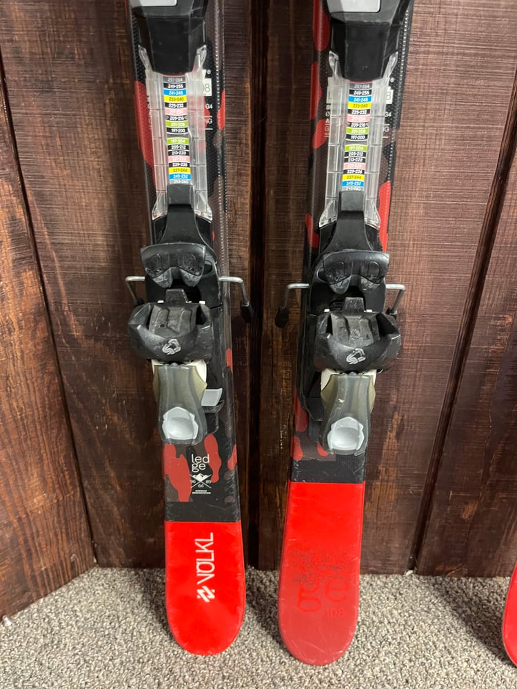 Volkl Ledge Twin Tip Kids Ski w/Bindings - USED
