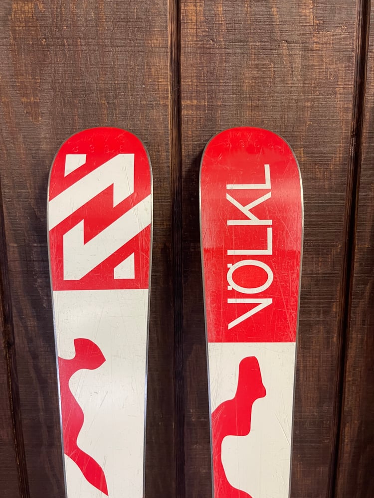 Volkl Ledge Twin Tip Kids Ski w/Bindings - USED