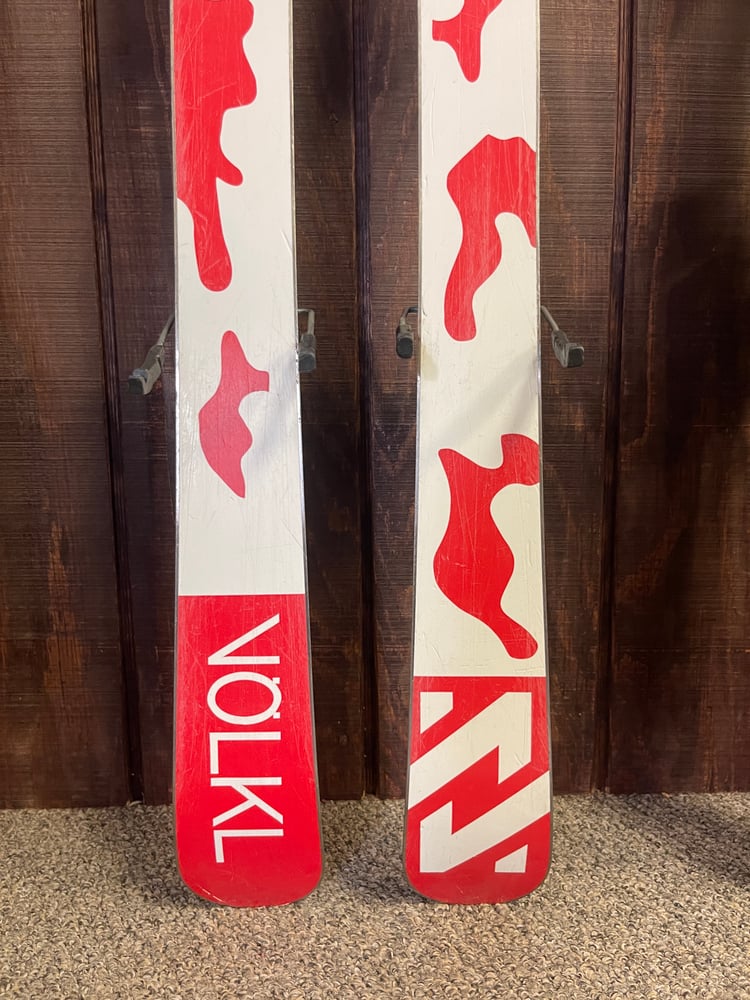 Volkl Ledge Twin Tip Kids Ski w/Bindings - USED