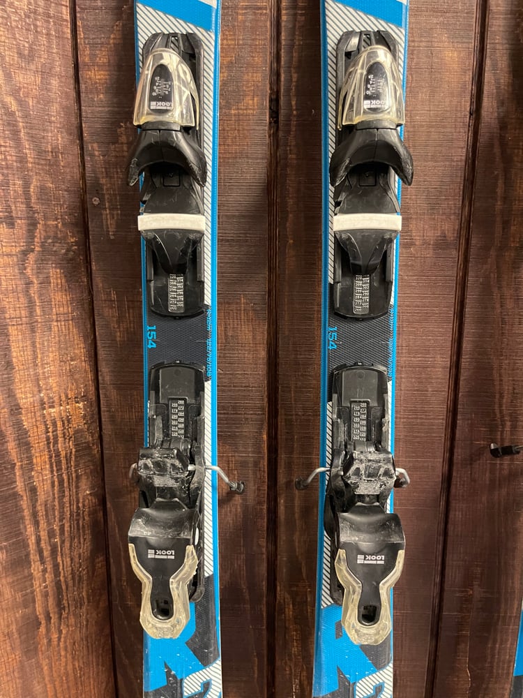2021 Rossignol React 2 Skis w/ Bindings - USED