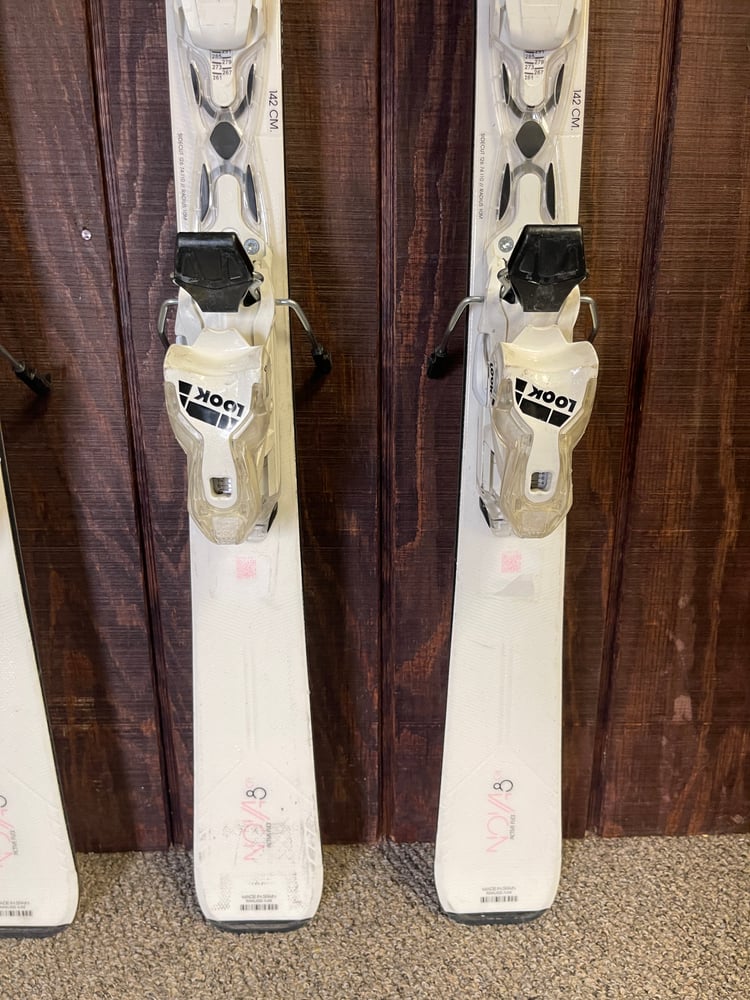 2024 Rossignol Nova 8 CA Skis w/ Bindings - Used