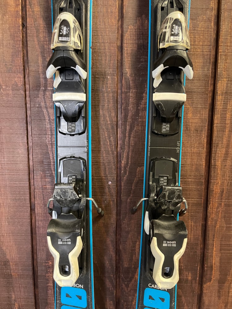 2019 Rossignol Pursuit 200 Carbon Skis w/ Bindings - USED