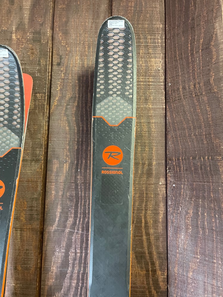 Rossignol Sky 7 HD Skis w/ Bindings - USED