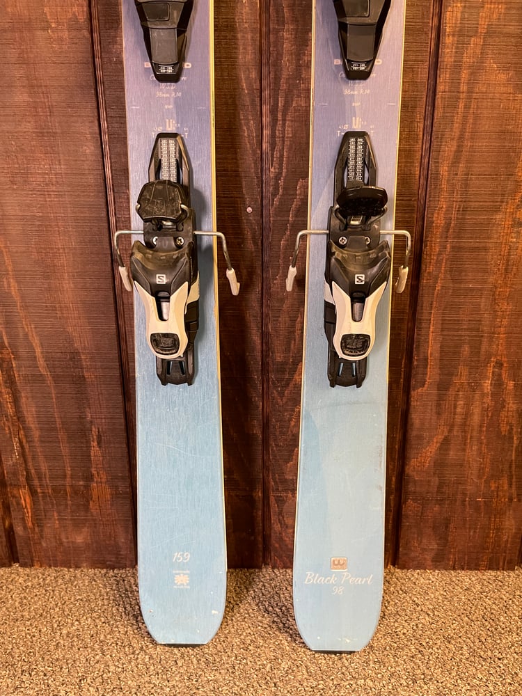 Blizzard Black Pearl 98 Skis w/ Bindings - USED