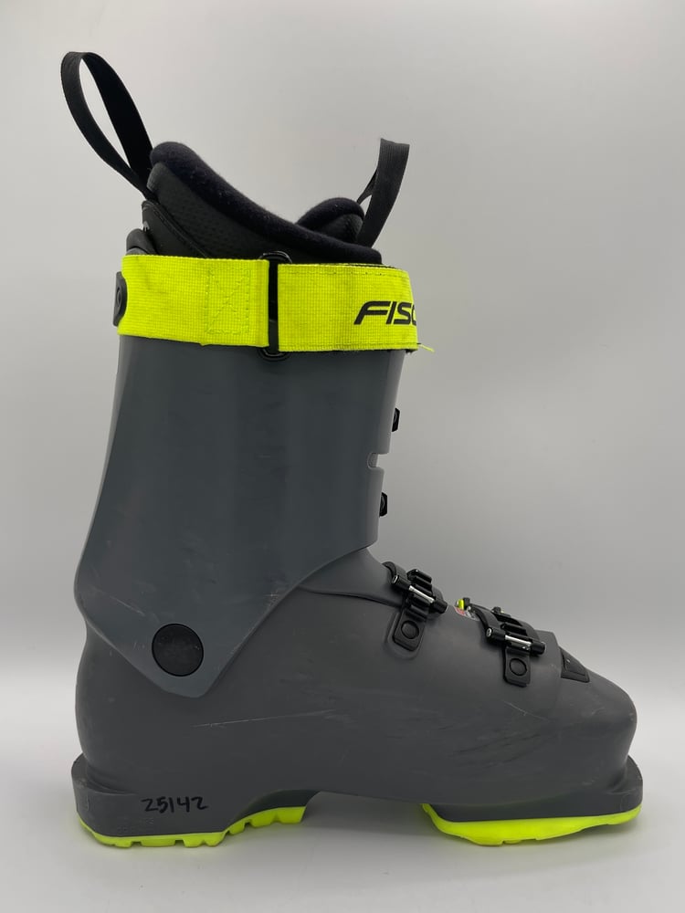 Fischer RC4 XTR 90 GW Ski Boots - USED