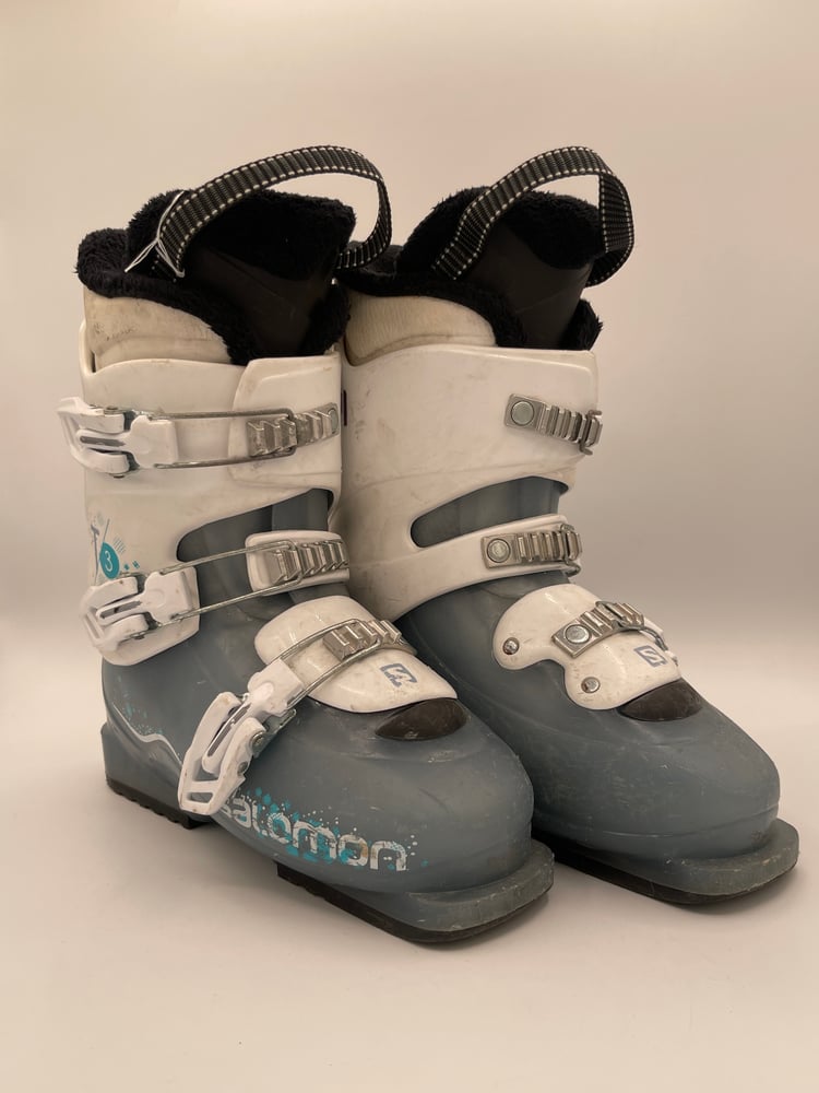 Salomon T3 Kids Ski Boots - Used - Image 7