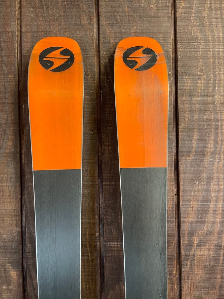 Blizzard Black Pearl 88 Skis w/ Bindings - USED