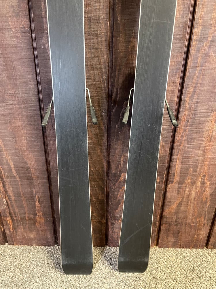 Fischer RC One 77 XTR Skis w/ Bindings - USED