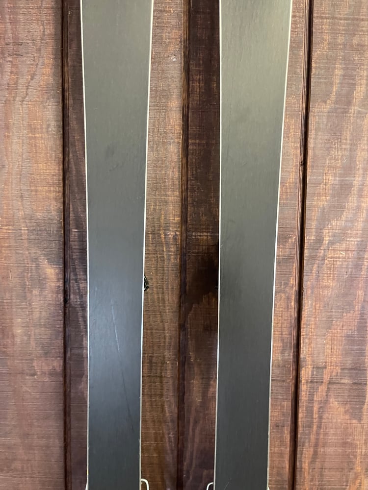 2022 Atomic Maverick 83 Skis w/ Bindings - Used