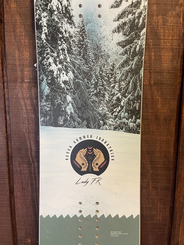 2024 Never Summer Lady FR Snowboard - Used