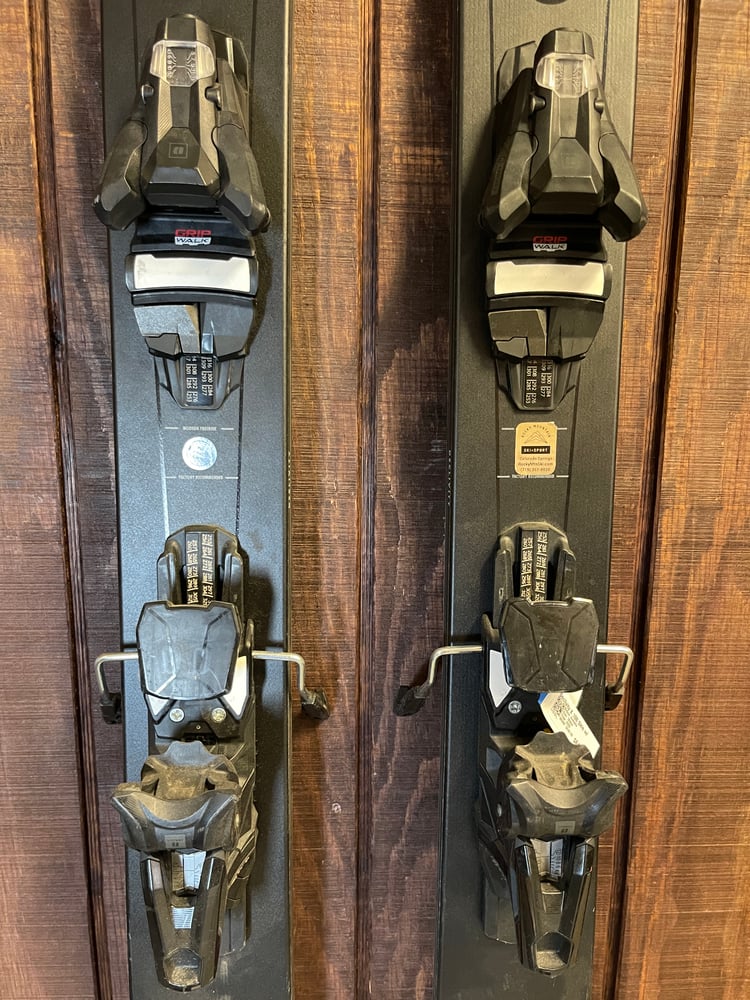 Armada Powder Skis