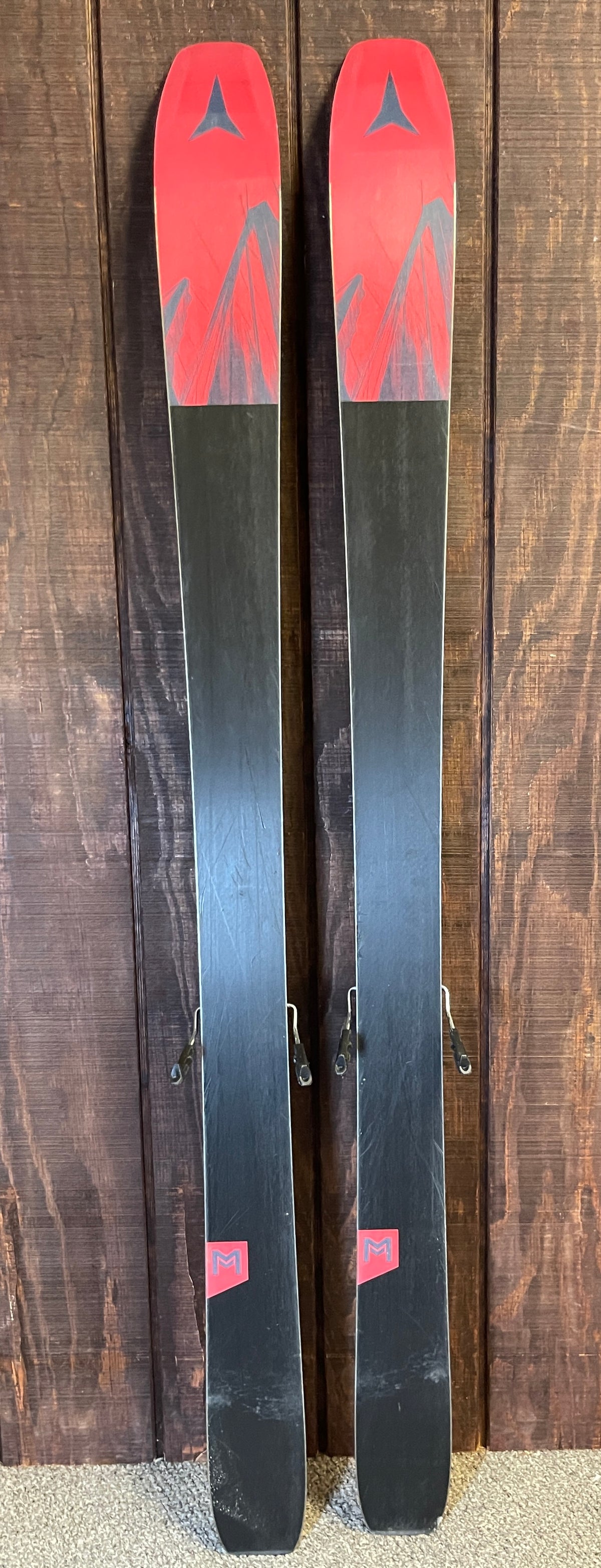 Atomic Maverick 95 Ti Skis w/ Bindings - USED