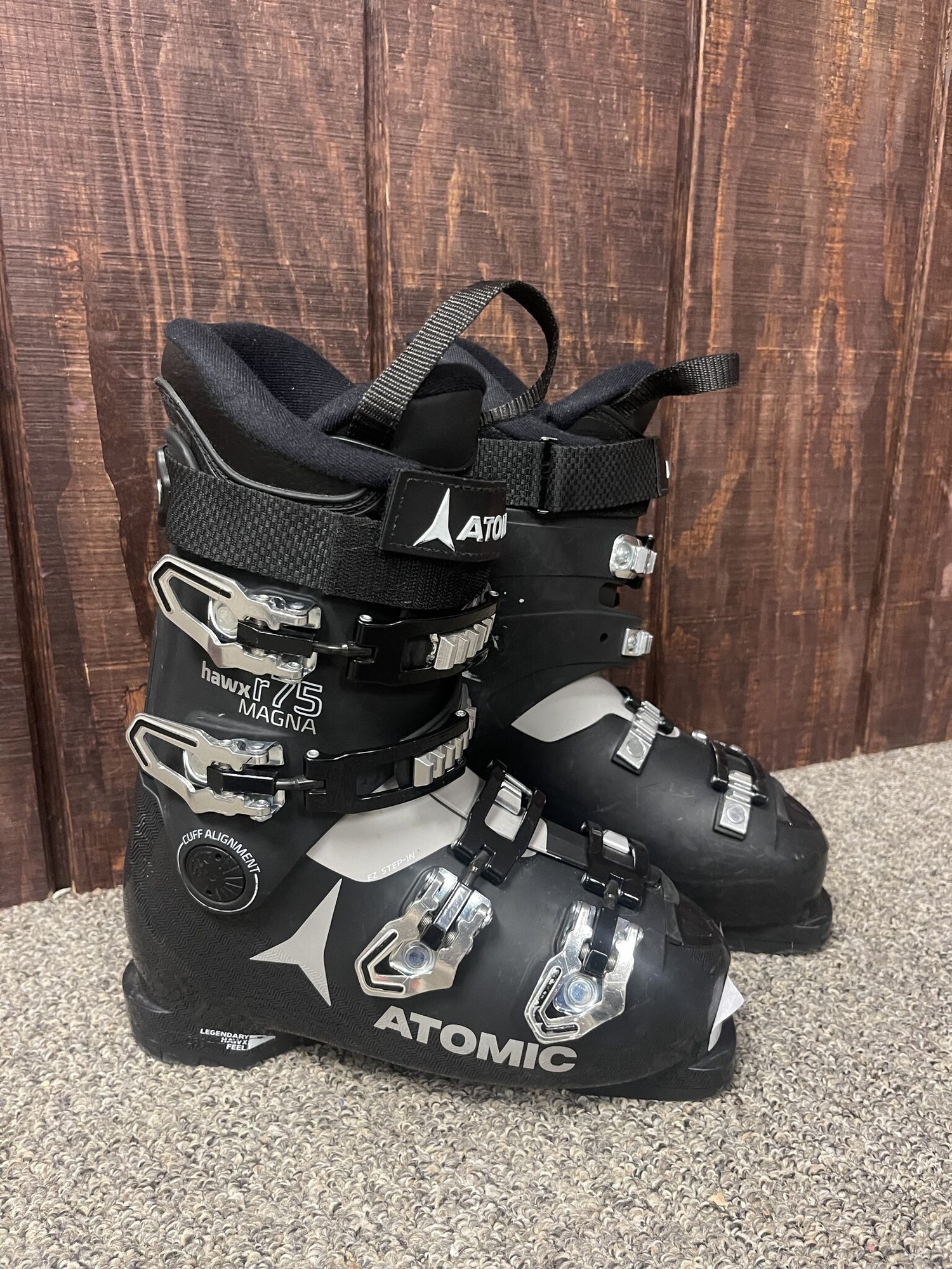 2023 Atomic Hawx Magna R75 Womens Ski Boot - USED