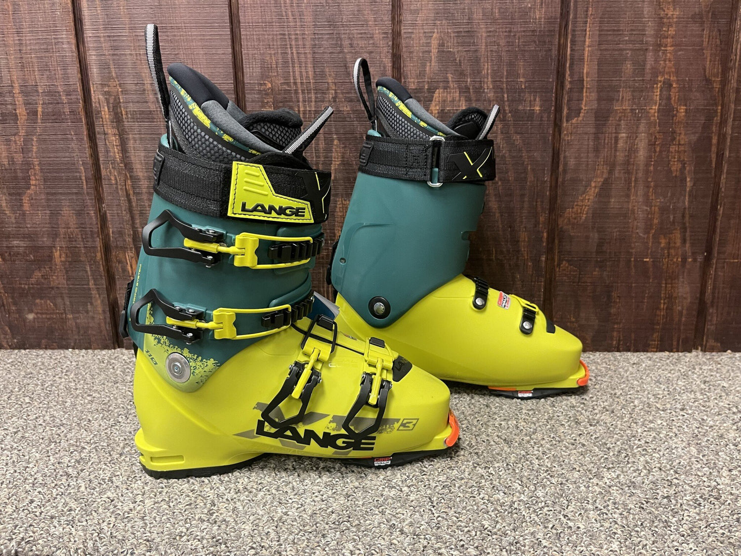 2022 Lange XT3 110 Alpine Touring GW Ski Boots - NEW