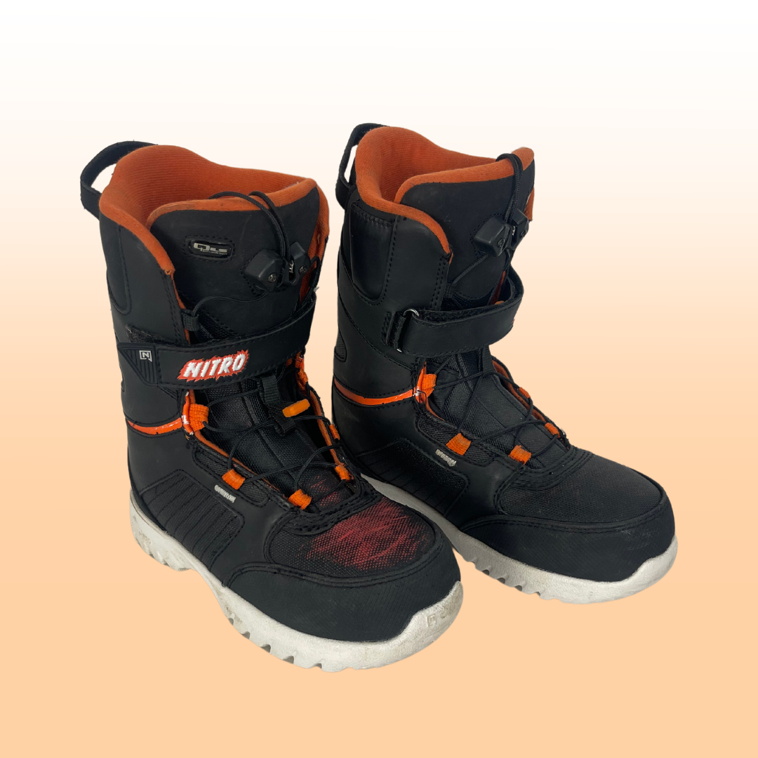 2022 Nitro Rover QLS Kids Snowboard Boots - USED