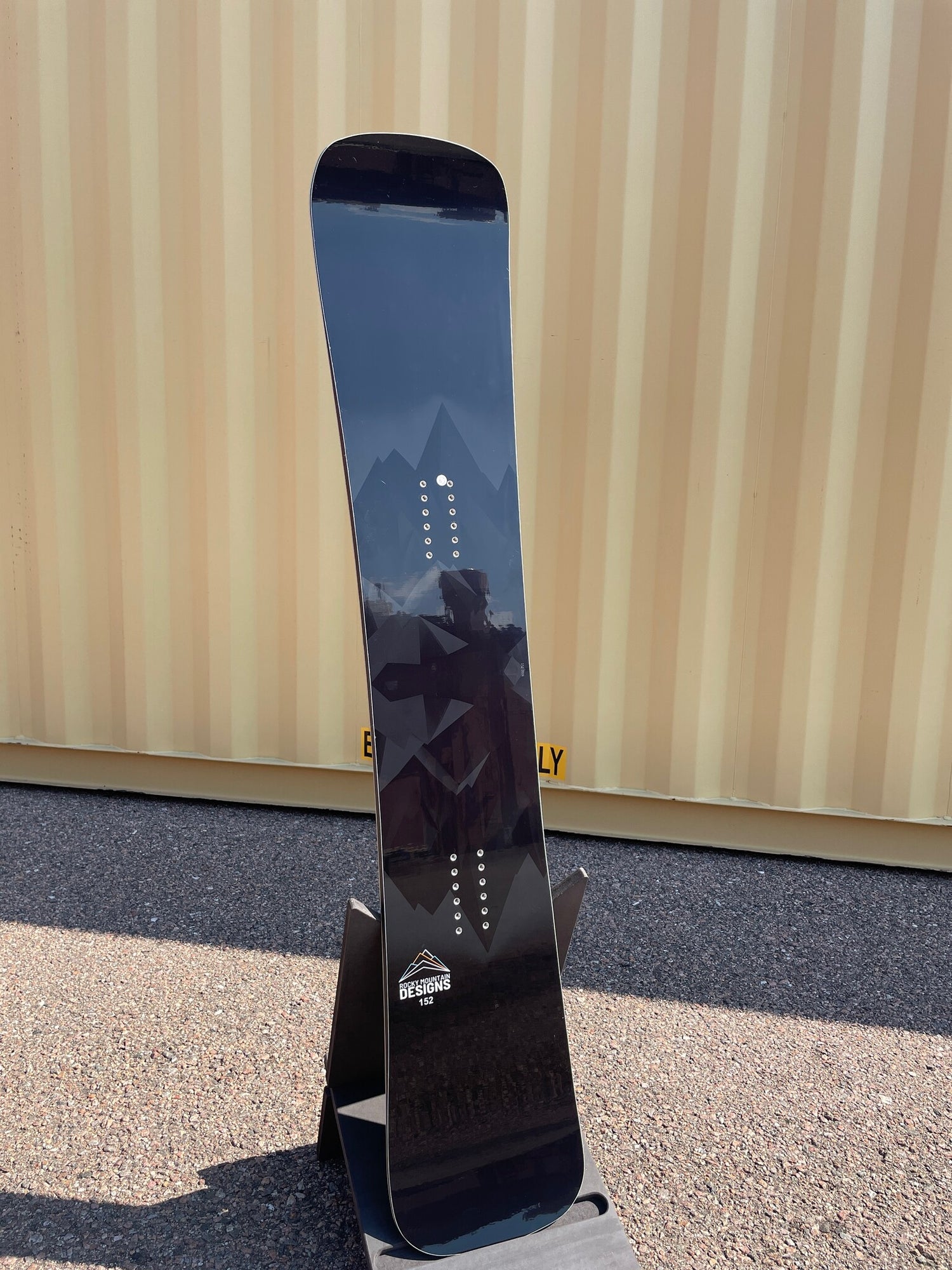 2025 Rocky Mountain Designs Prospector Snowboard - NEW
