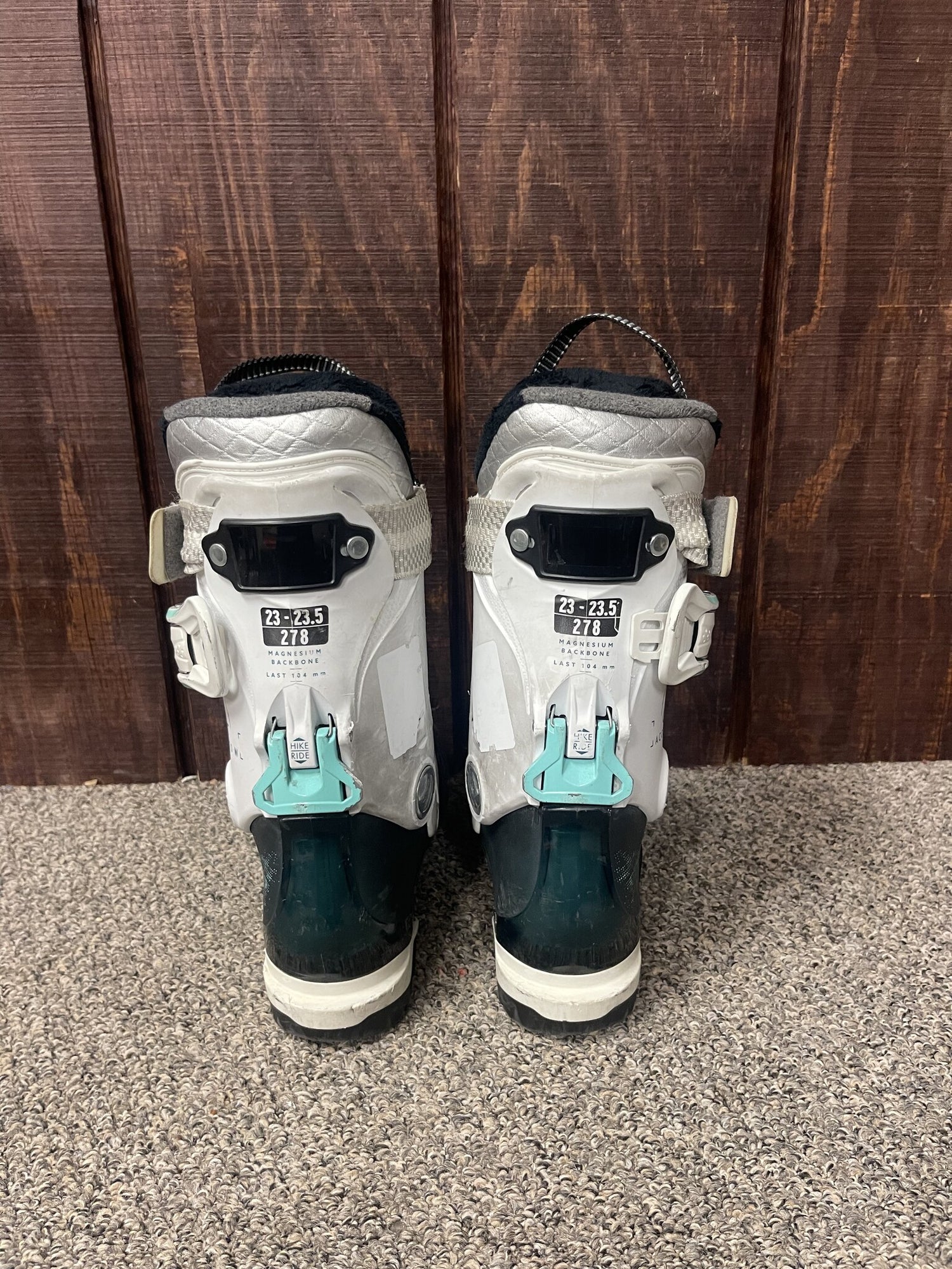 2025 Salomon Quest Access W R70 Ski Boots - USED