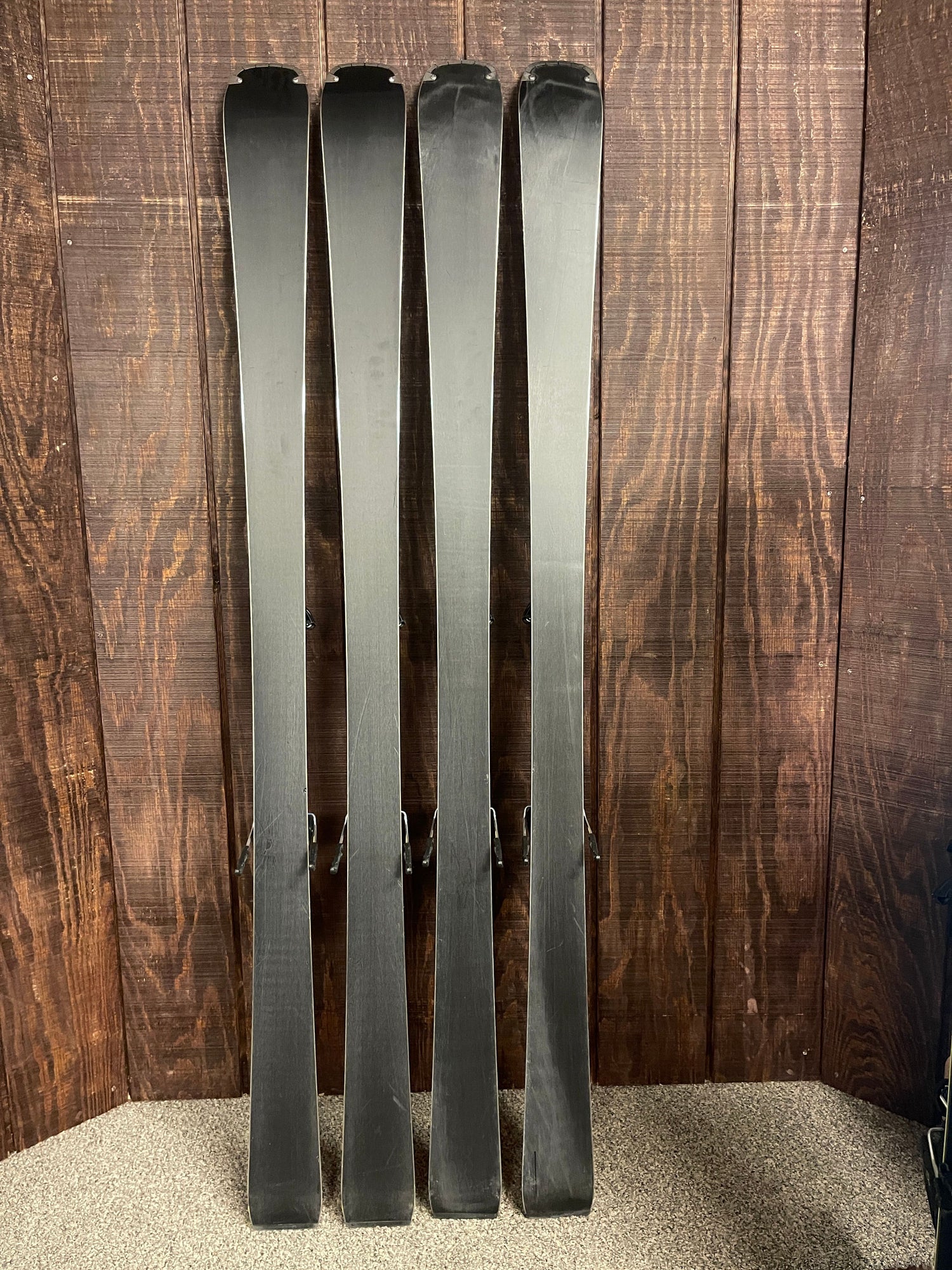 2023 Atomic Redster Q5 Skis w/ Bindings - USED