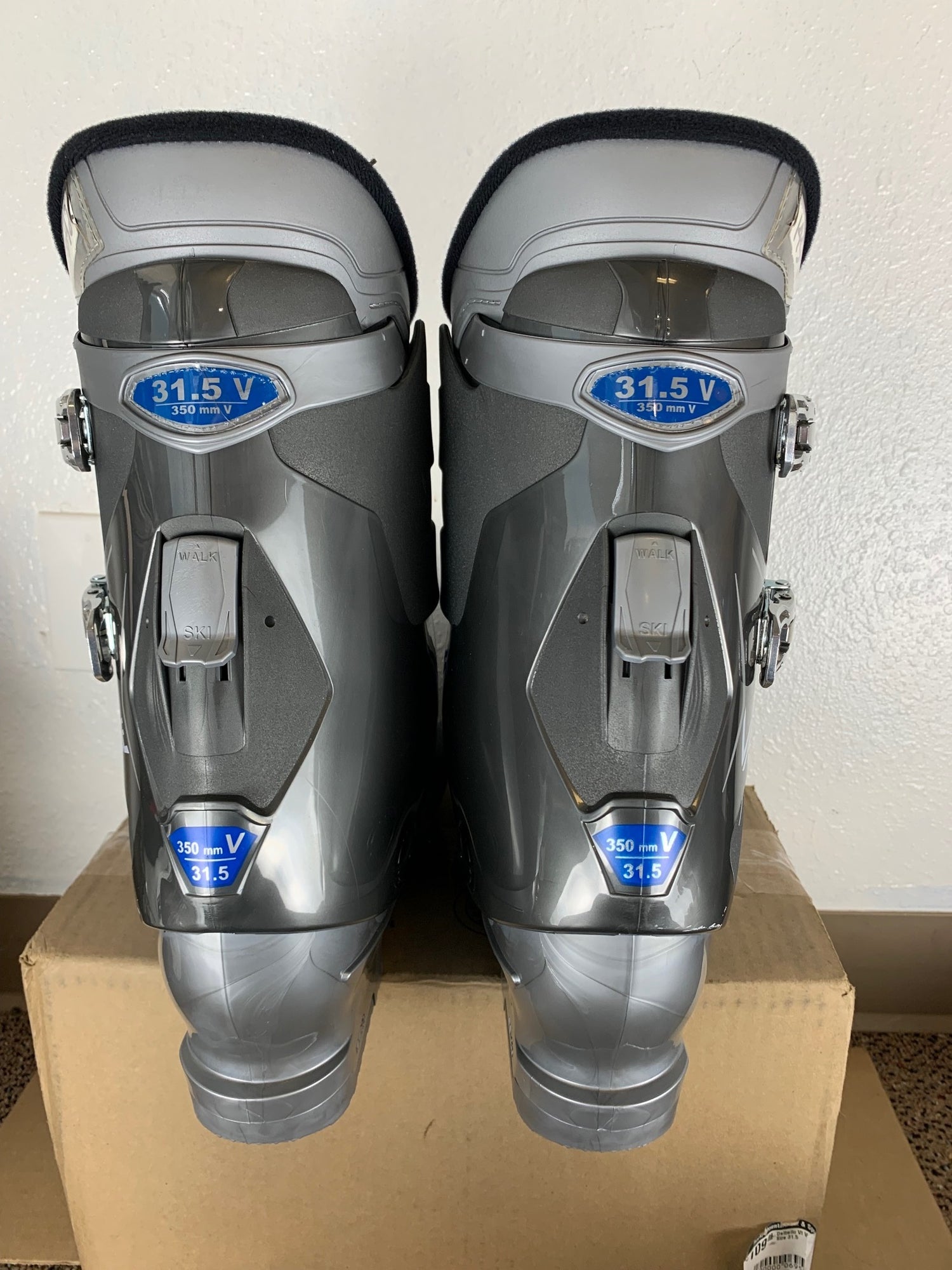 New Dalbello Vantage 4Factor Ski Boots